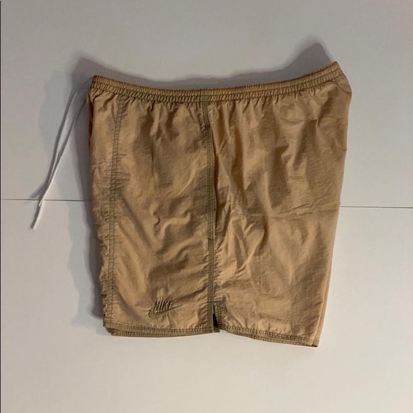 Nike Vintage 80’s Runner Shorts - Picture 2 of 4